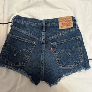 Brand new Levi Jean shorts